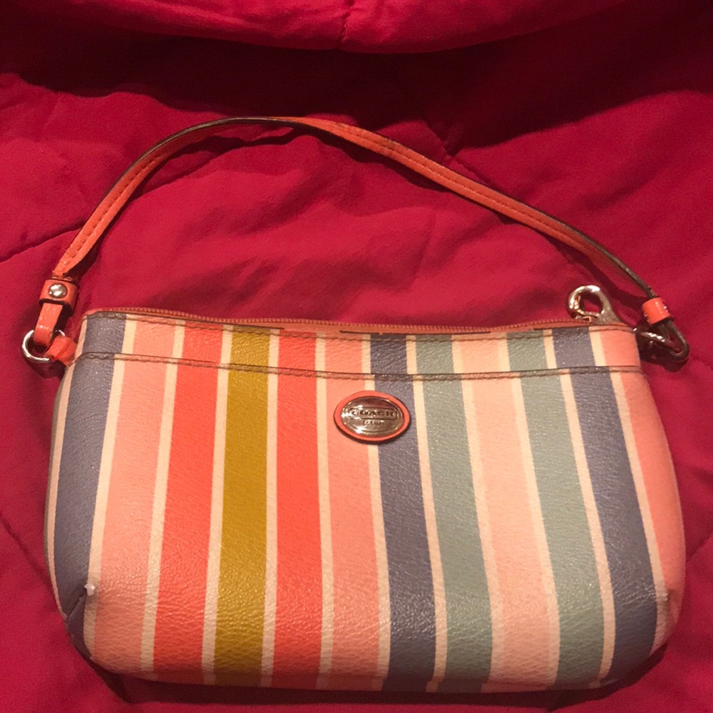 Coach Wristlet - Perfect for Spring